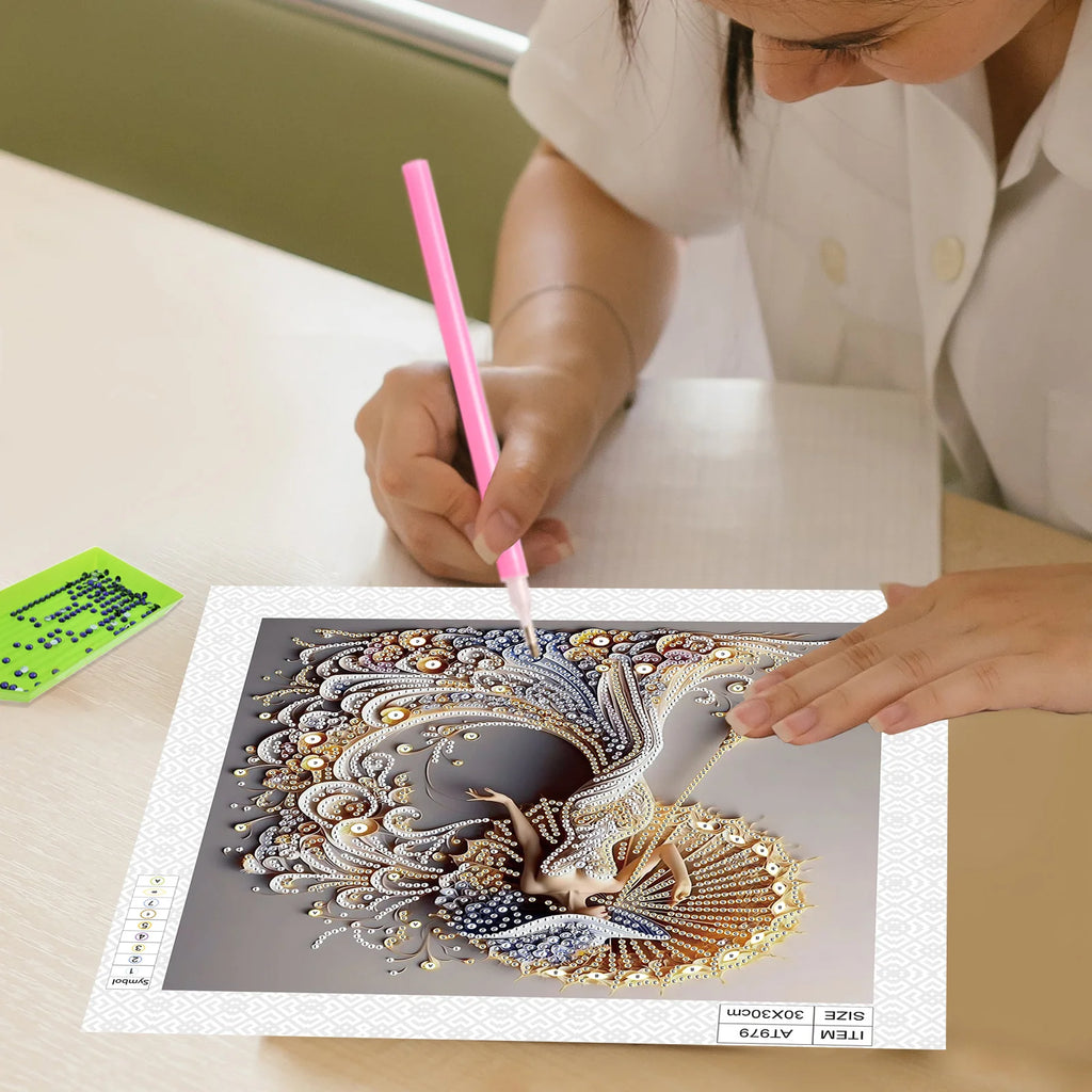 Diamond Painting Femme Élégante — Formes Spéciales